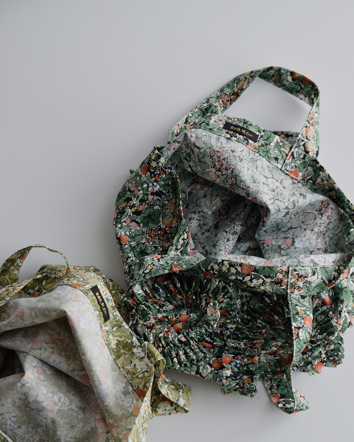 R & D.M.Co-(�I�[���h�}���Y�e�[���[)���C���h�x���[ �t�B�[���h ���[�� �t���� �f�R���[�V���� �g�[�g �o�b�O W.B.F LAWN FRILL DECORATION TOTE BAG 7884