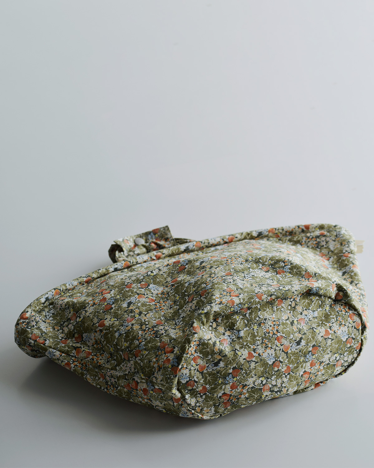 R & D.M.Co-(�I�[���h�}���Y�e�[���[)���C���h�x���[ �t�B�[���h ���b�v�X�g�b�v �t�@�X�i�[�t�� �}���V�F �o�b�O L W.B.F RIPSTOP MARCHE BAG L 7894