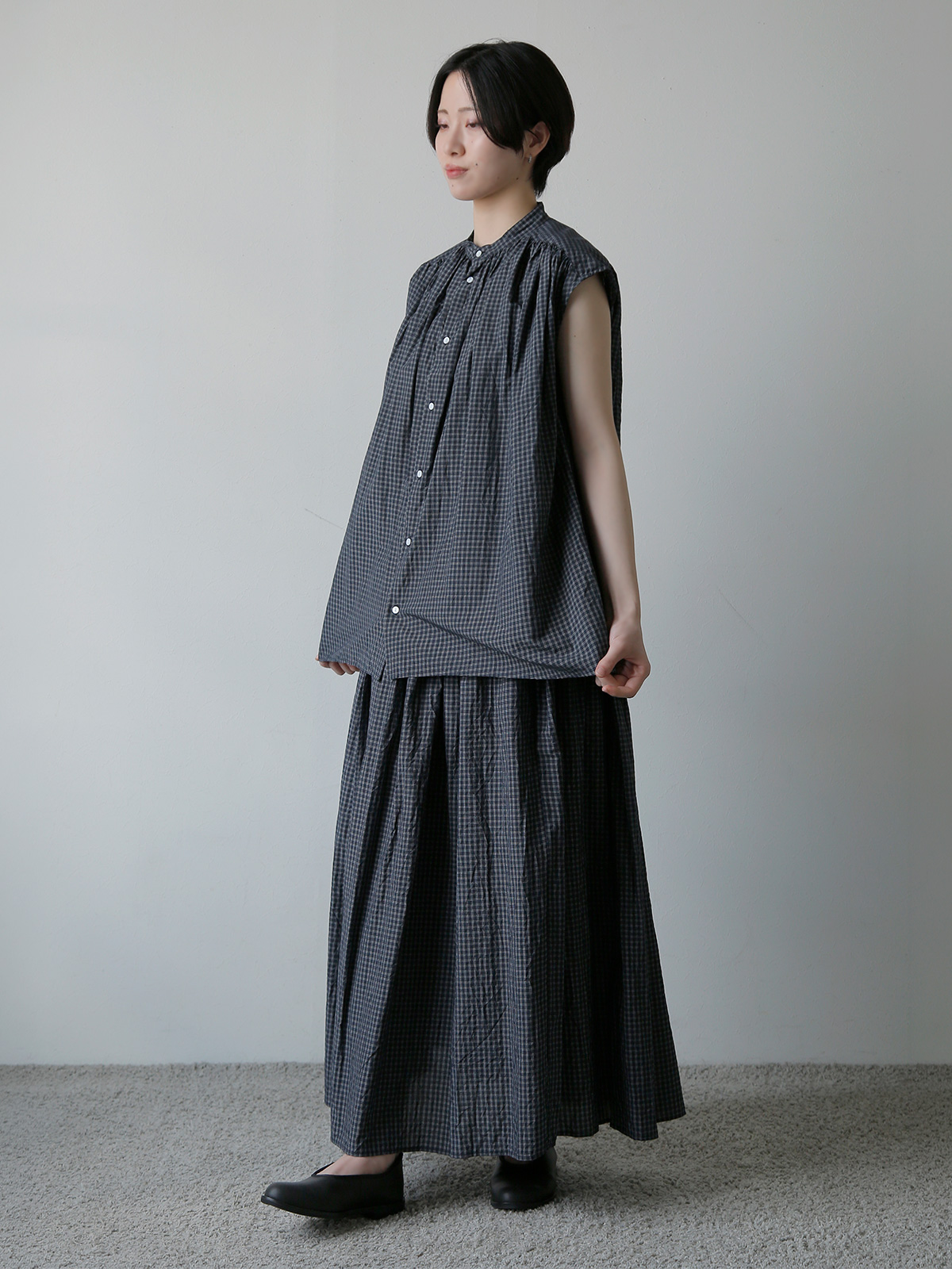 TOUJOURS(�g�D�W���[)�R�b�g���V���N �^�b�^�\�[���`�F�b�N �V���c �gPleated Sleeveless Long Shirt�h qm44gs02