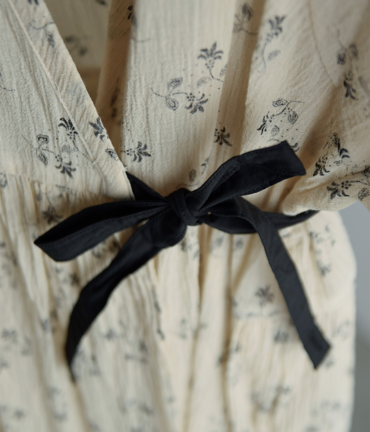 TOUJOURS(�g�D�W���[)�t�@�C���R�b�g���K�[�[ �s�O�����g�t���[�����v�����g �h���X �gHalf Sleeve Pleated Cache-coeur Dress�h tm44ld05