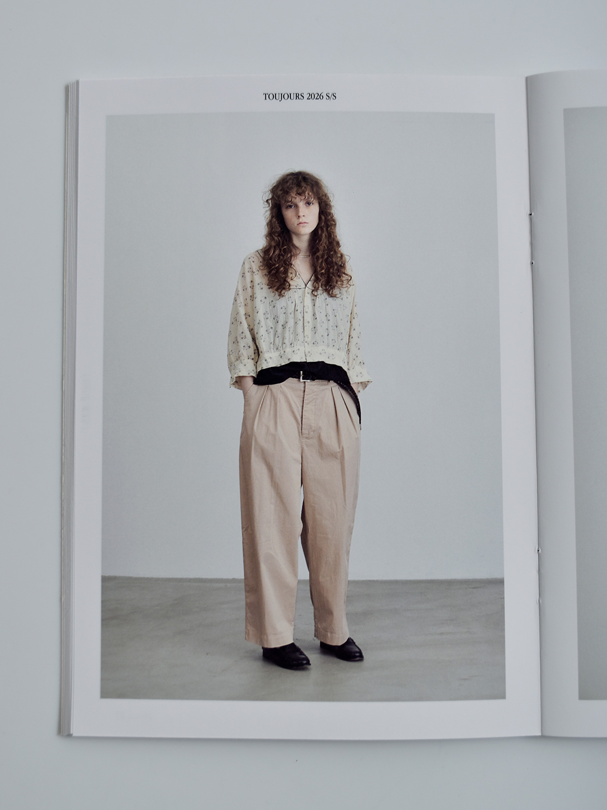 TOUJOURS(�g�D�W���[)�t�@�C���R�b�g���K�[�[ �s�O�����g�t���[�����v�����g �u���E�X �gPiping Bolero Blouse�h tm44ls01