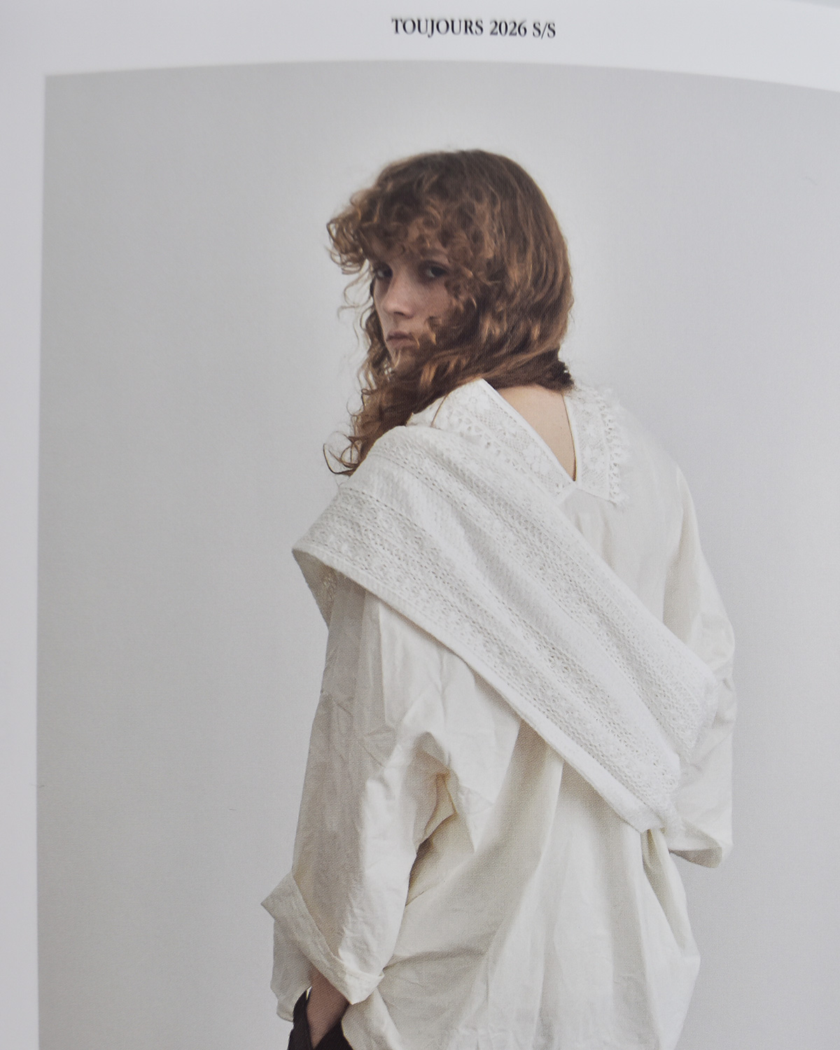 TOUJOURS(�g�D�W���[)�X�[�y���A���E�R�b�g�����B���e�[�W�V�[�e�B���O �|���`�� �gFringe Lace Poncho�h ym44bs05