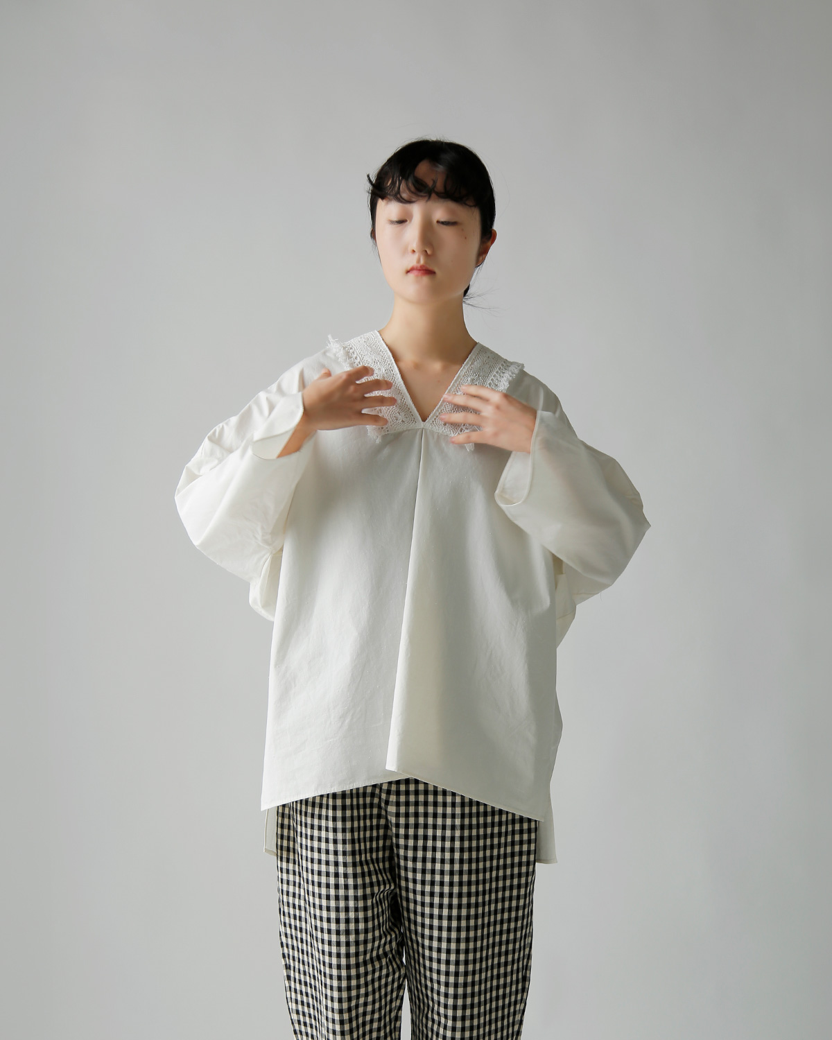 TOUJOURS(�g�D�W���[)�X�[�y���A���E�R�b�g�����B���e�[�W�V�[�e�B���O �|���`�� �gFringe Lace Poncho�h ym44bs05