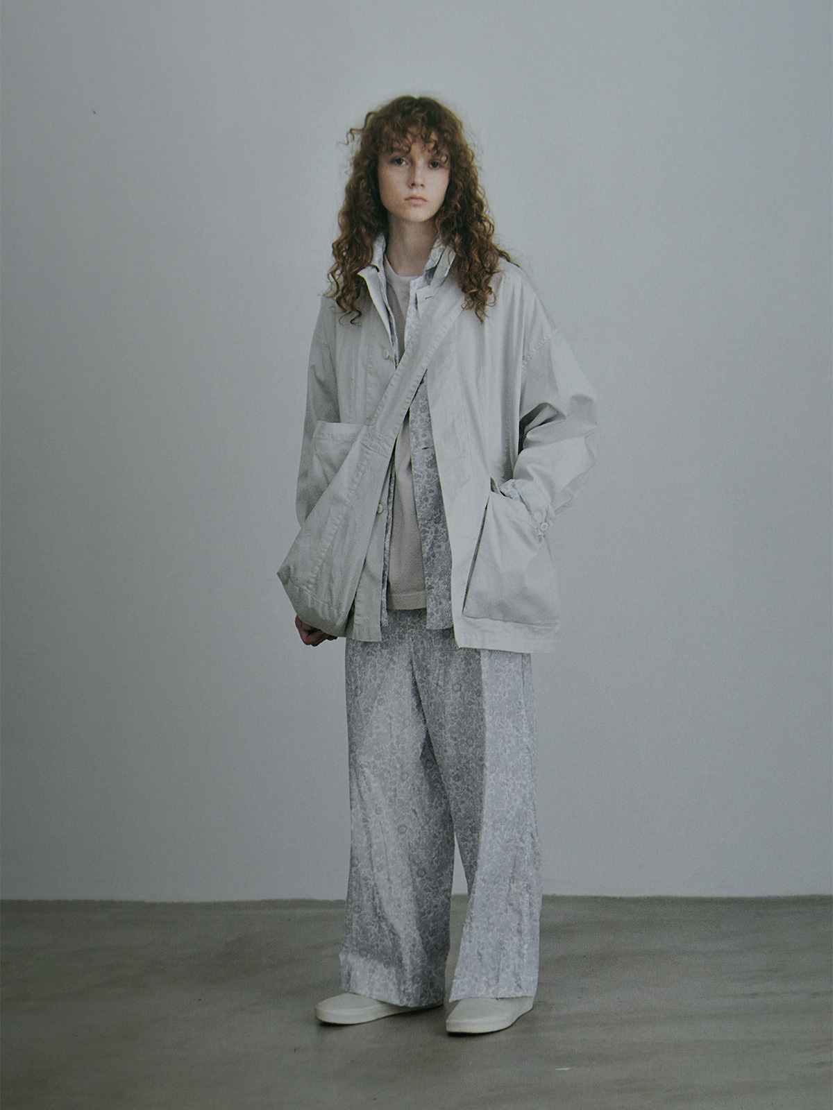 TOUJOURS(�g�D�W���[)���o�e�B�O���[ �t�����[�v�����g�R�b�g�� �V���c �gPleated Sleeveless Long Shirt�h ym44ss02