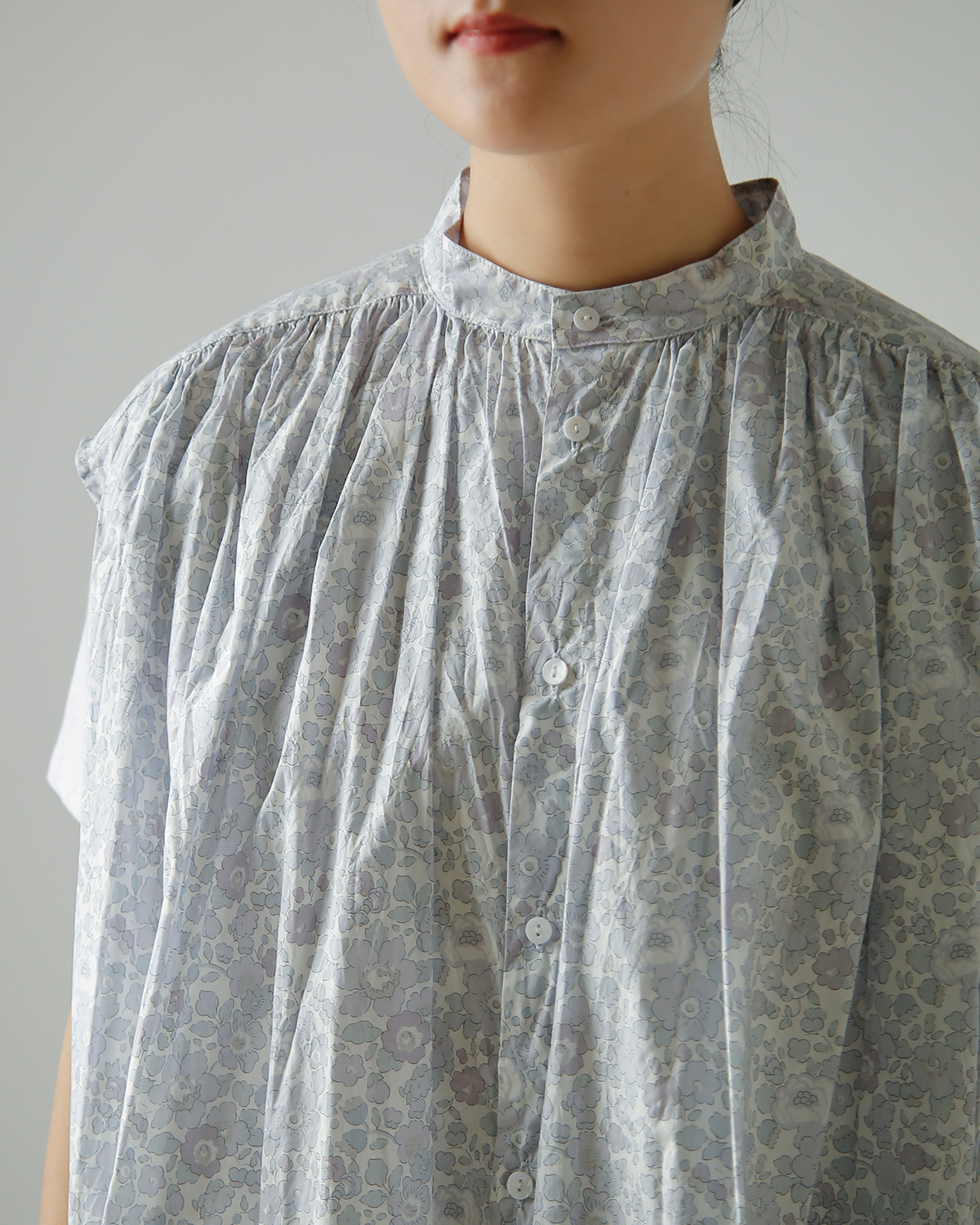 TOUJOURS(�g�D�W���[)���o�e�B�O���[ �t�����[�v�����g�R�b�g�� �V���c �gPleated Sleeveless Long Shirt�h ym44ss02