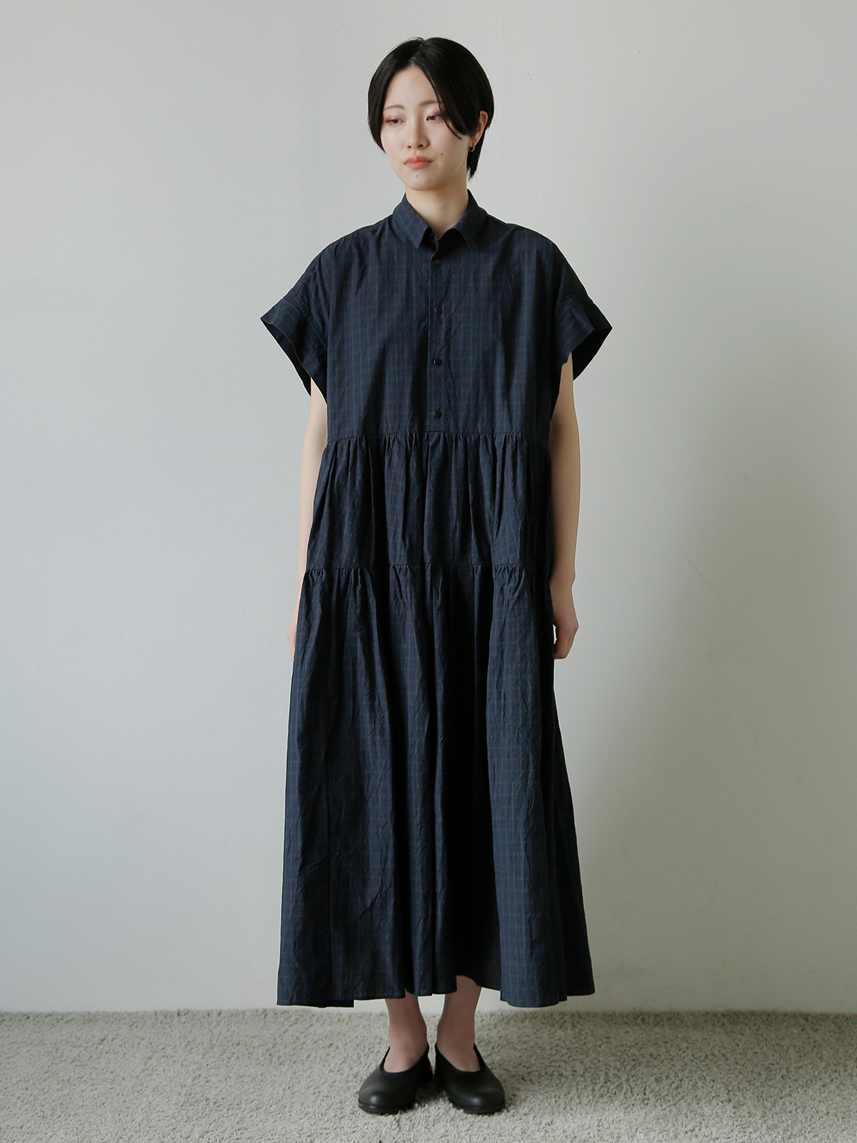 TOUJOURS(�g�D�W���[)�n�[�h�E�H�b�V���R�b�g�� �^�b�^�[�\�[���`�F�b�N �V���c�h���X �gBand Sleeve Tiered Shirt Dress�h ym44td05