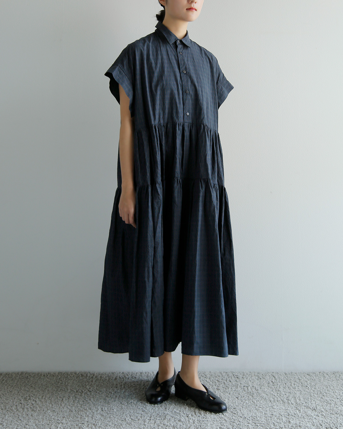 TOUJOURS(�g�D�W���[)�n�[�h�E�H�b�V���R�b�g�� �^�b�^�[�\�[���`�F�b�N �V���c�h���X �gBand Sleeve Tiered Shirt Dress�h ym44td05