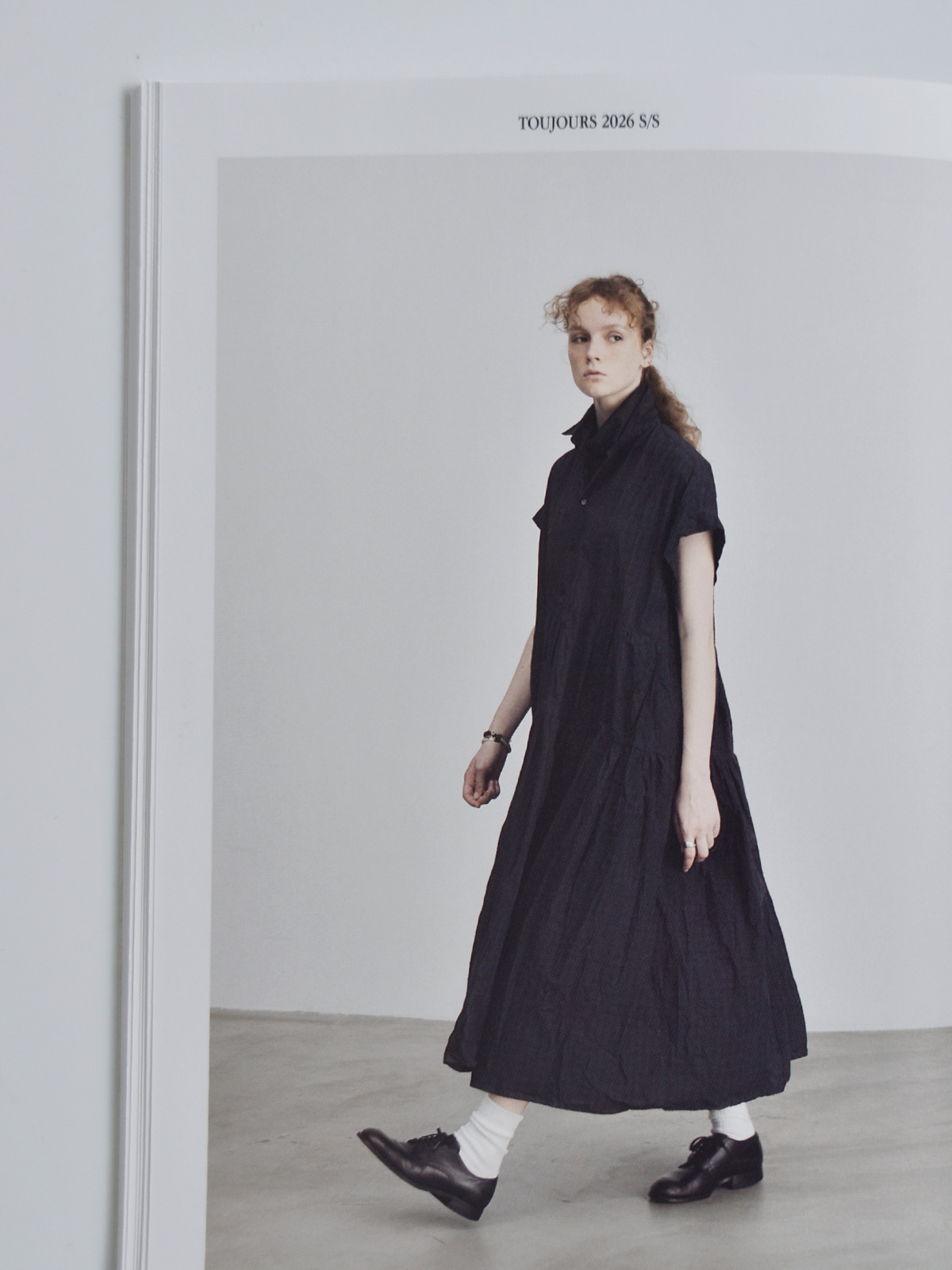 TOUJOURS(�g�D�W���[)�n�[�h�E�H�b�V���R�b�g�� �^�b�^�[�\�[���`�F�b�N �V���c�h���X �gBand Sleeve Tiered Shirt Dress�h ym44td05