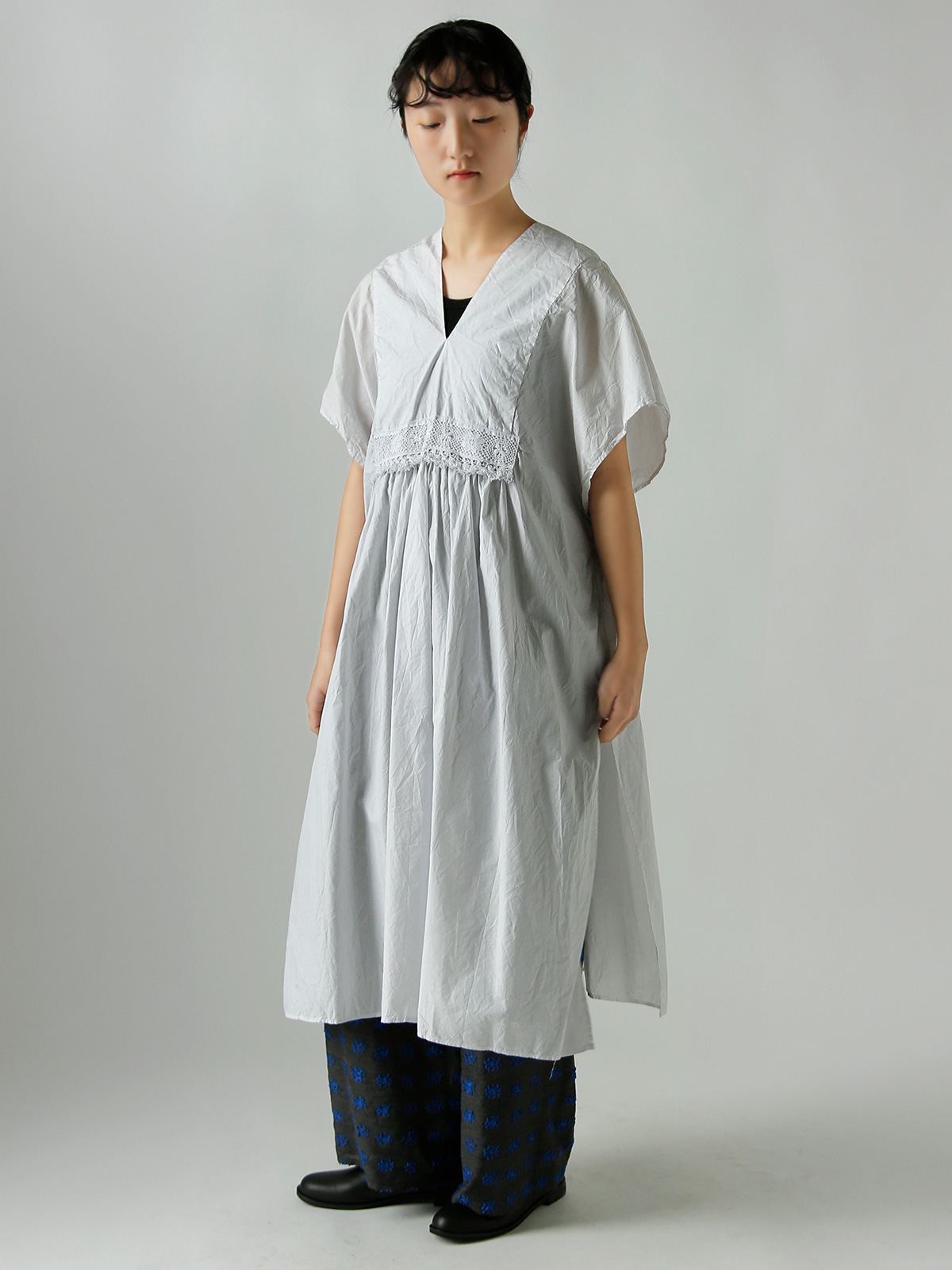 TOUJOURS(�g�D�W���[)�����N���R�b�g���y�[�p�[ �|���`���h���X �gNatural Garment Dyed Fringe Lace Poncho Dress�h ym44vd05