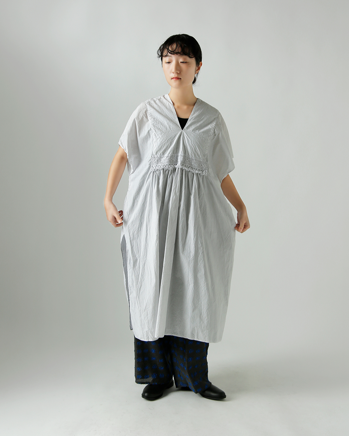 TOUJOURS(�g�D�W���[)�����N���R�b�g���y�[�p�[ �|���`���h���X �gNatural Garment Dyed Fringe Lace Poncho Dress�h ym44vd05