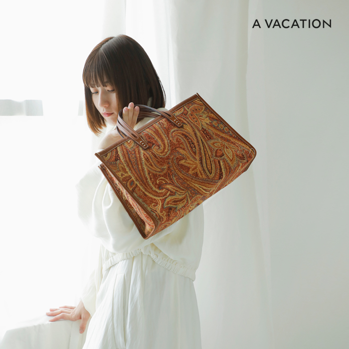 A VACATION(ア ヴァケーション)カウレザー ハンドル 2way ショルダーバッグ “BREAD M” 24aw-a64-same1