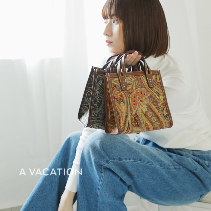 A VACATION(ア ヴァケーション)カウレザーハンドル2wayショルダーバッグ“TINY”24aw-a77