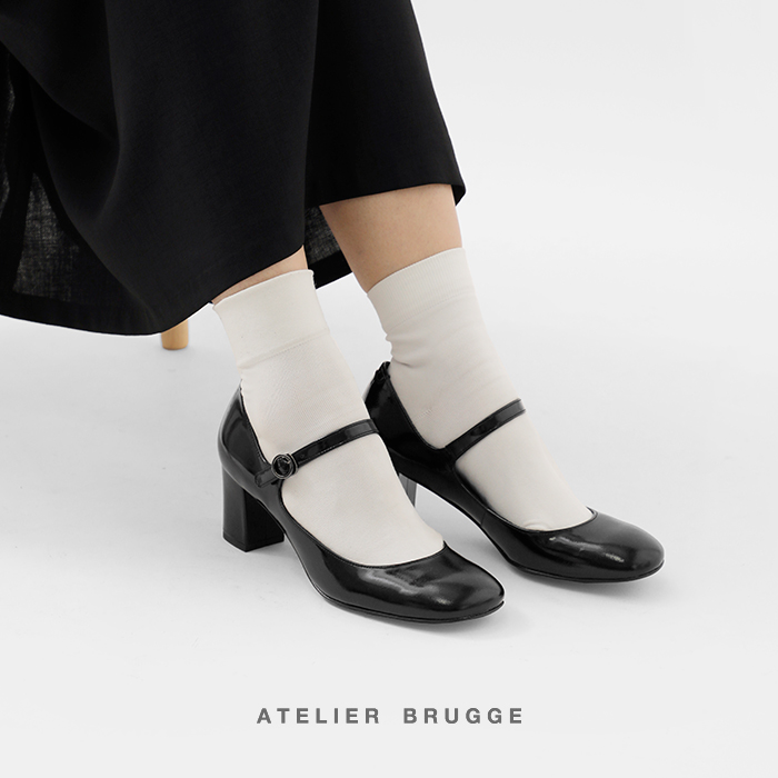 atelier brugge(アトリエブルージュ)カウレザーワンストラップラウンドトゥパンプス“Maryjanepumps”24ps-1162