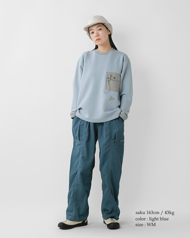 and wander(アンドワンダー)エアリーウォームプルオーバー“airlywarmpullover”574-4284163