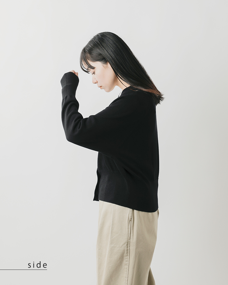 FRED PERRY(フレッド ペリー)Vネックカーディガン“V-NECKCARDIGAN”k4121