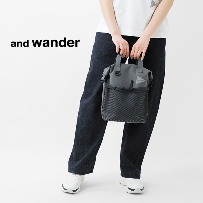 and wander(アンドワンダー)防水2wayショルダーバッグ“PE/CO2waybag”574-4975220