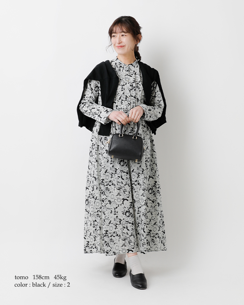 denicher(デニシェ)コットンフラワープリントワンピースdo241153