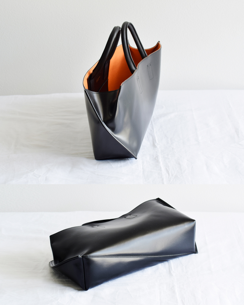 COURTNEY ORLA(コートニー オーラ)PVC×レザースロープワイドトートバッグ“SLOPEWINETOTE”slo23spv011003