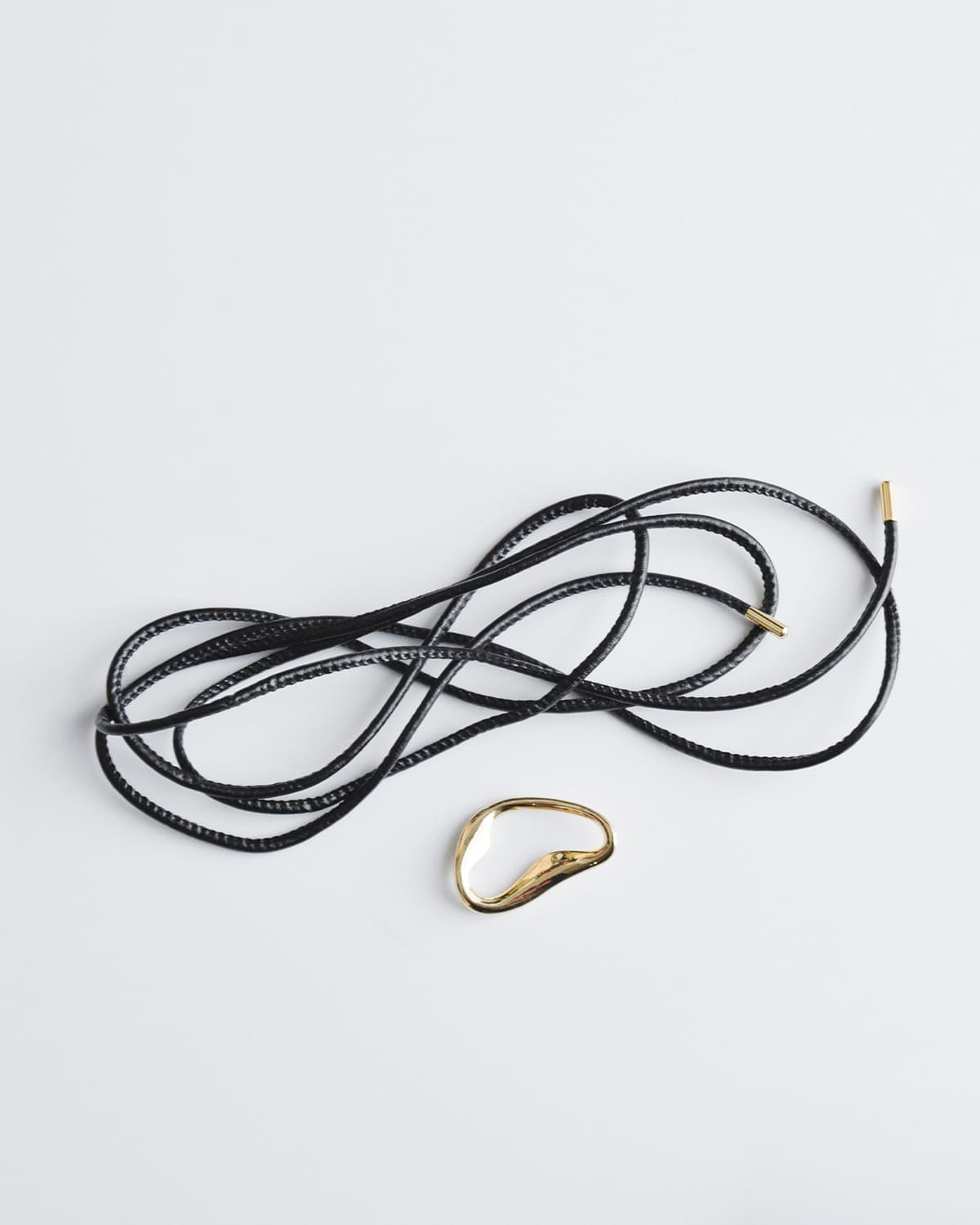 CHIGNON(シニヨン)オブジェモチーフダコードベルト 0055-352sh