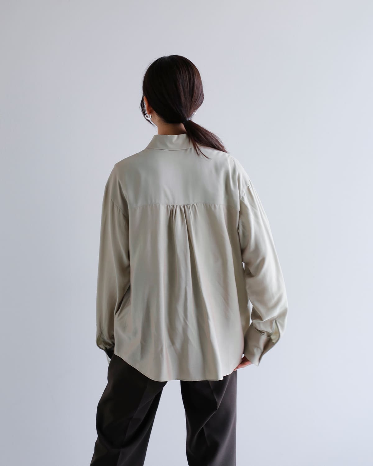 CREDONA(クレドナ)シルキーシャツ “SILKY SHIRT” 1425310320