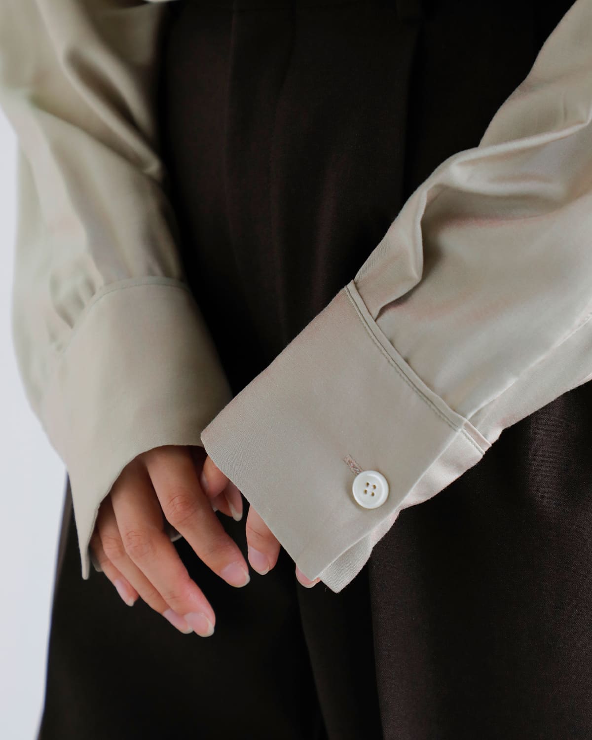 CREDONA(クレドナ)シルキーシャツ “SILKY SHIRT” 1425310320