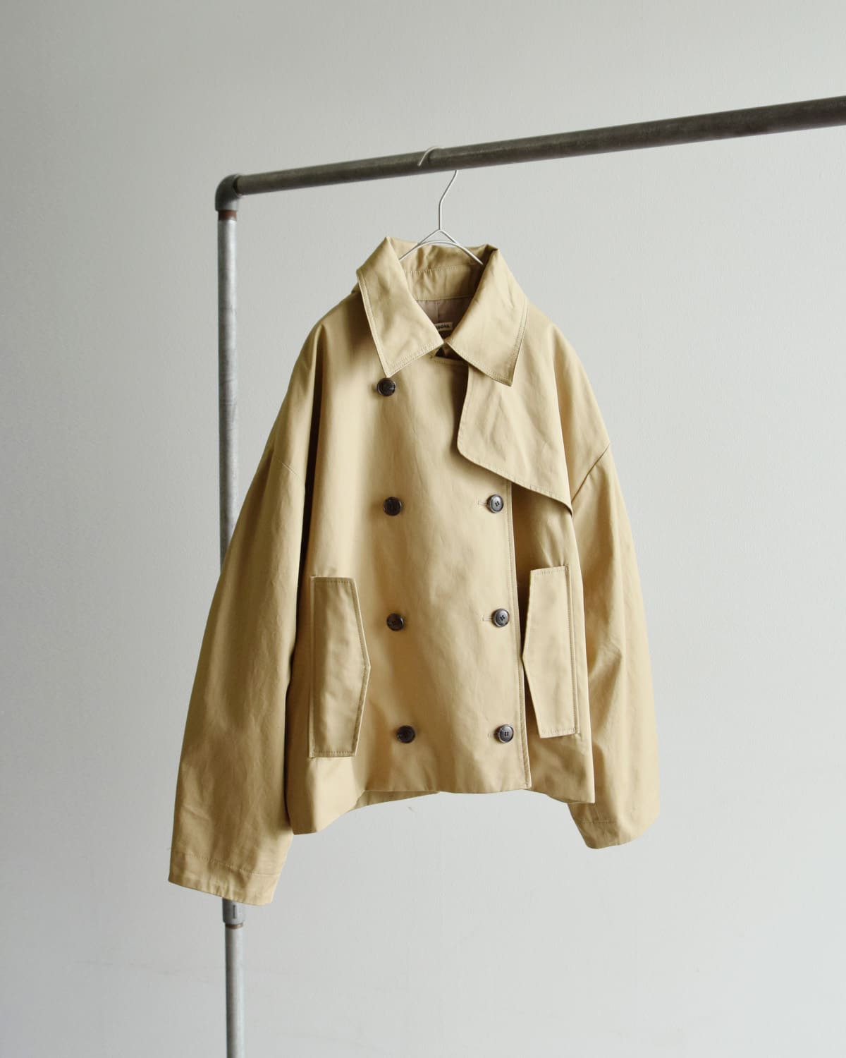 CREDONA(クレドナ)60/2コットンギャバジンハーフトレンチコート “NORMANDY HALF TRENCH COAT” 1425500354-0