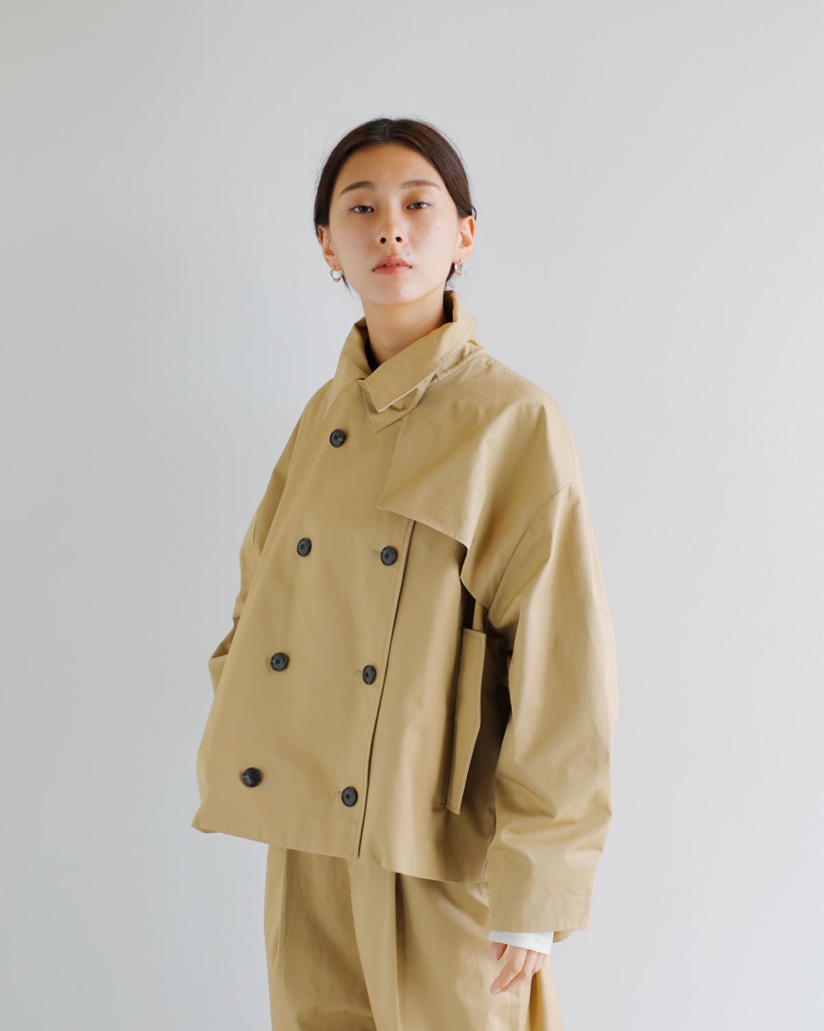 CREDONA(クレドナ)60/2コットンギャバジンハーフトレンチコート “NORMANDY HALF TRENCH COAT” 1425500354-0