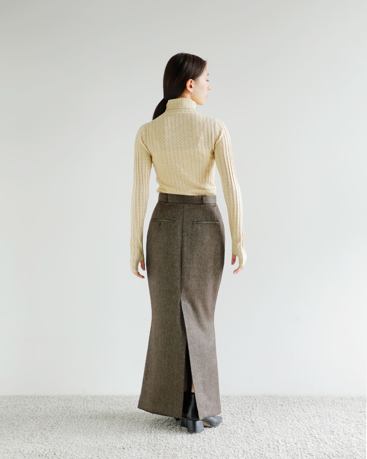 CREDONA(クレドナ)高密度ウールギャバジンペンシルスカート “THE C ICHIGUN SKIRT” 1425521372-0