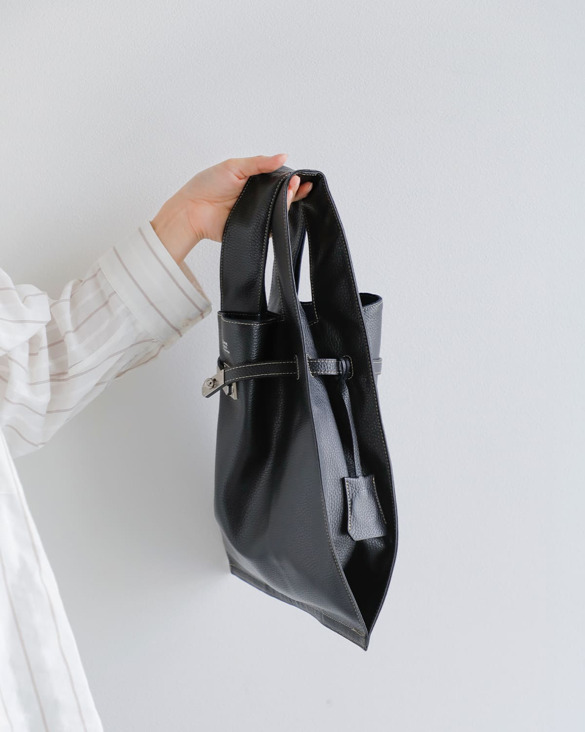 beautiful people(ビューティフルピープル)シュリンクレザーラージマーケットバッグ “Large marcket bag in shrink leather” 1535611952