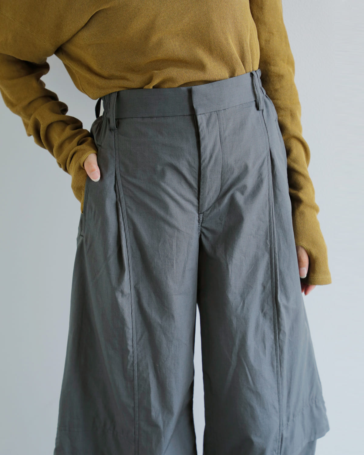 beautiful people(ビューティフルピープル)コットンテーパードイージーワイドパンツ1545105014 “Cotton suiting trompe loeil pants” 1545105014