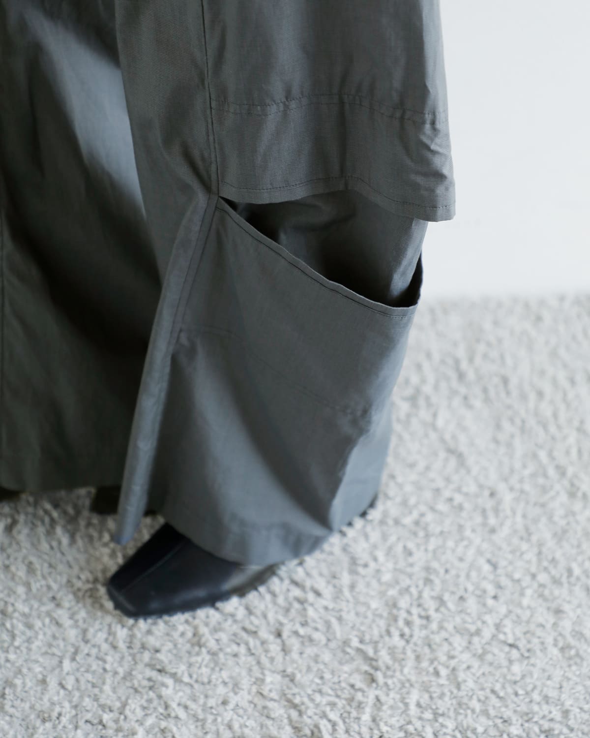 beautiful people(ビューティフルピープル)コットンテーパードイージーワイドパンツ1545105014 “Cotton suiting trompe loeil pants” 1545105014