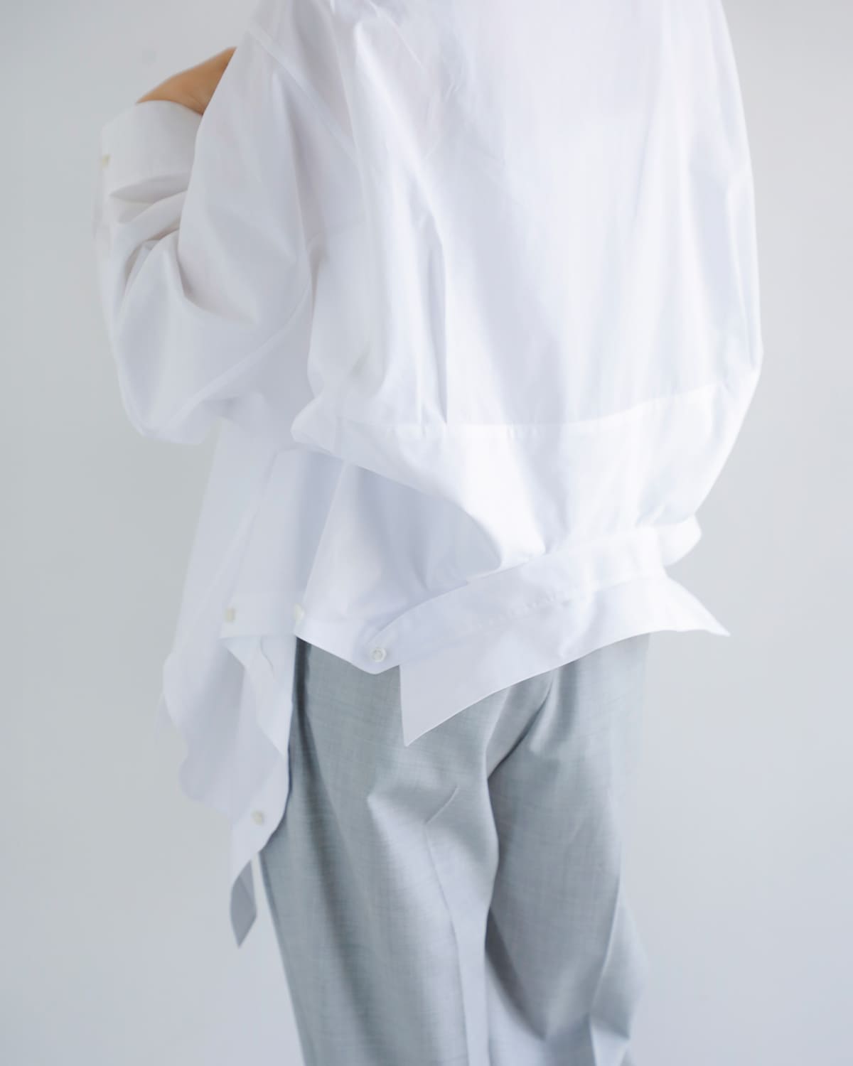 beautiful people(ビューティフルピープル)フィンクスコットン2wayストライプラッフルシャツ “Double-end finx stripe ruffle shirt” 1545106006