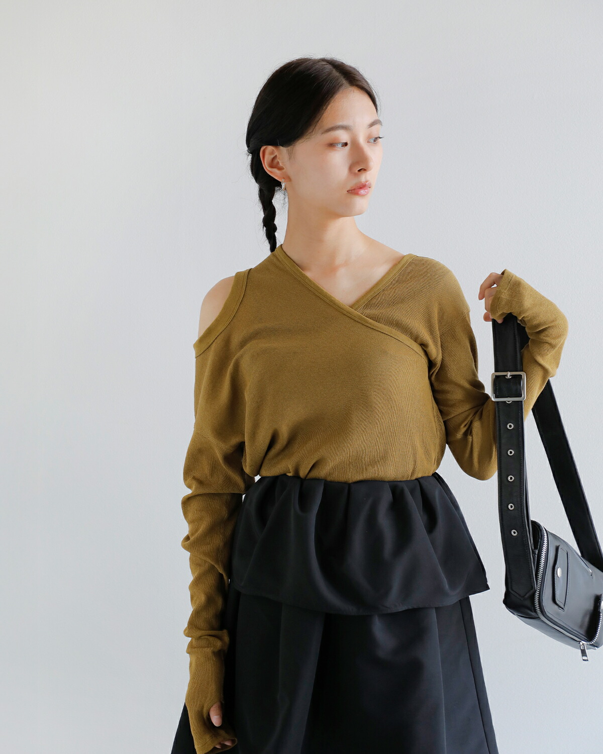 beautiful people(ビューティフルピープル)スビンコットンダブルネック2wayプルオーバー “Double-neck suvin hightwist jersey top” 1545310007