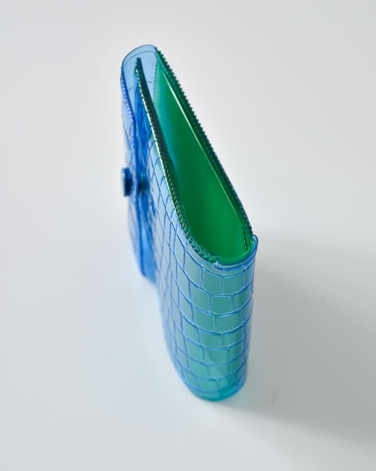 beautiful people(ビューティフルピープル)PVCスケルトンエンボス3つ折りウォレット “nothing to hide vinyl card wallet” 1626512001