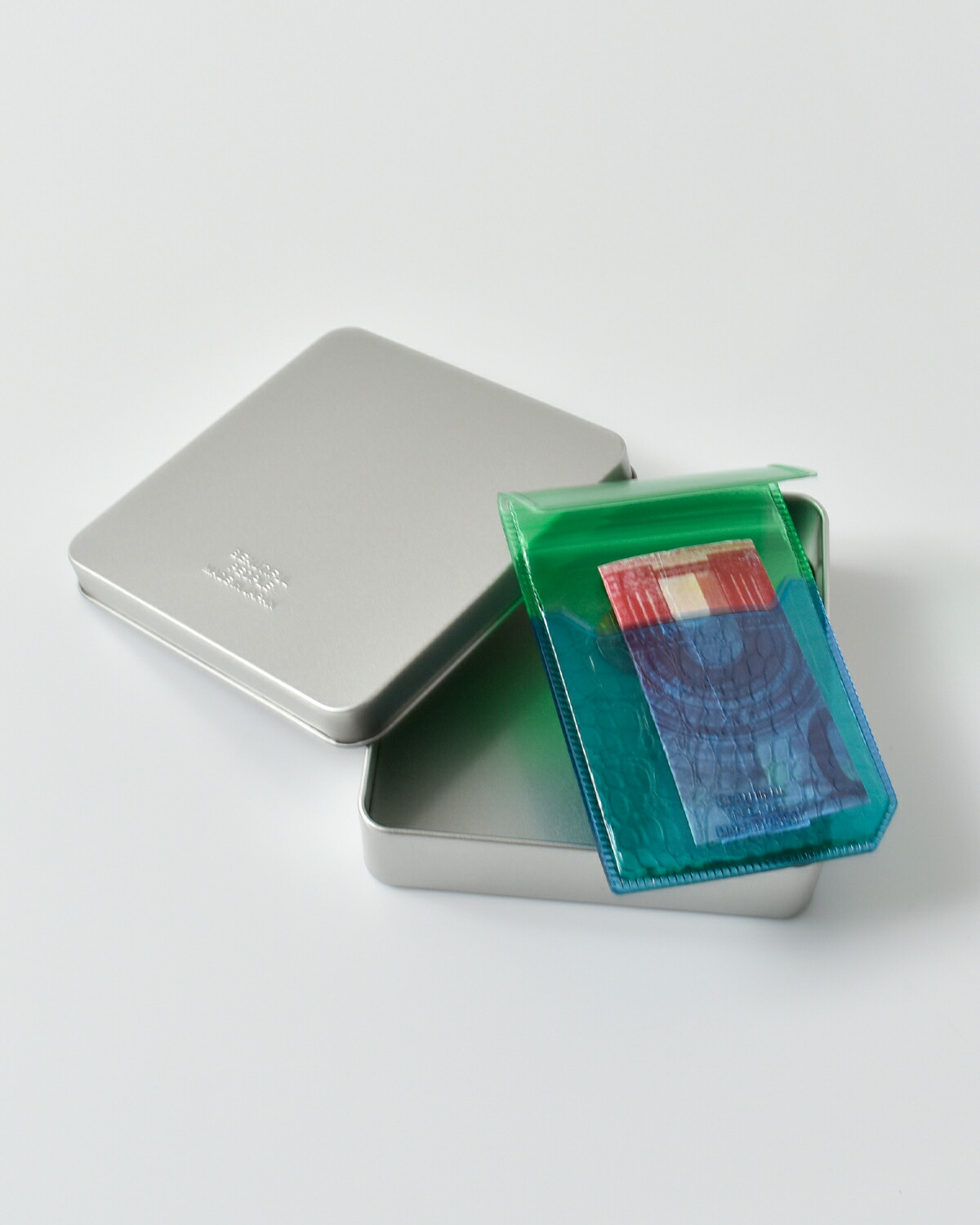 beautiful people(ビューティフルピープル)PVCスケルトンエンボスコインケース“nothingtohidevinylcoincase “” 1626512002