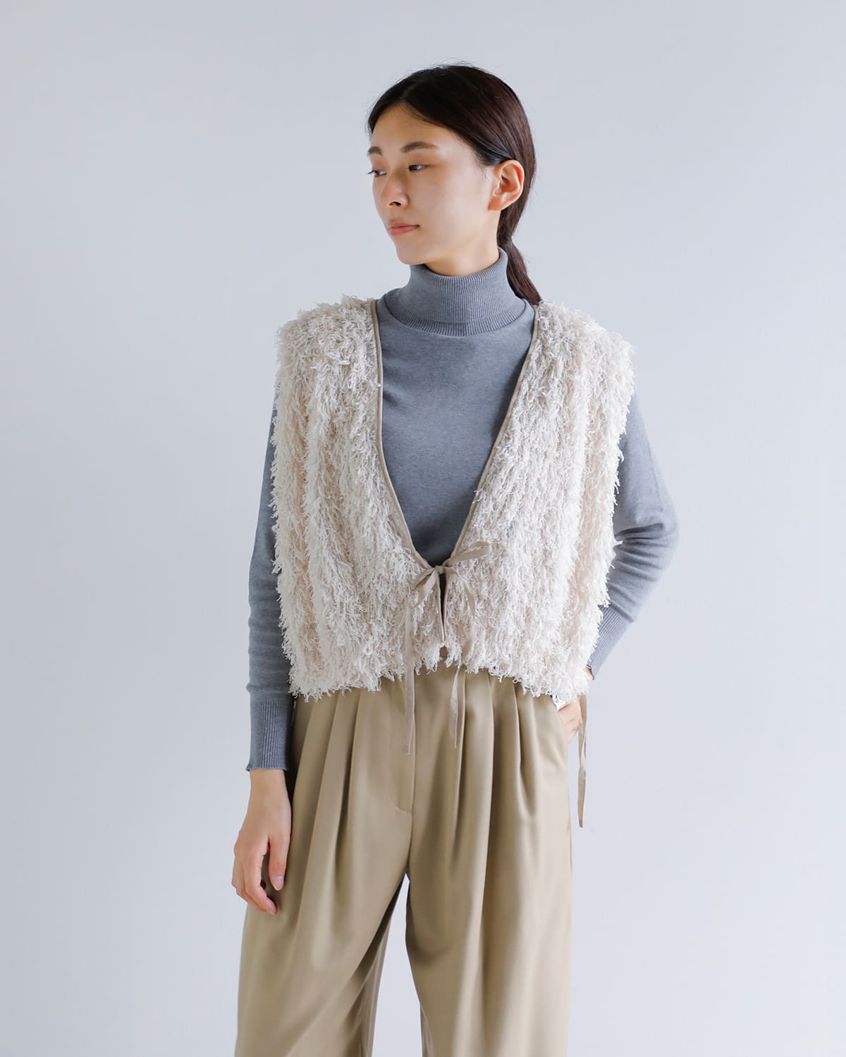 CHIGNON シニヨン フリンジ ベスト 1654-059bz-kk 2025aw新作