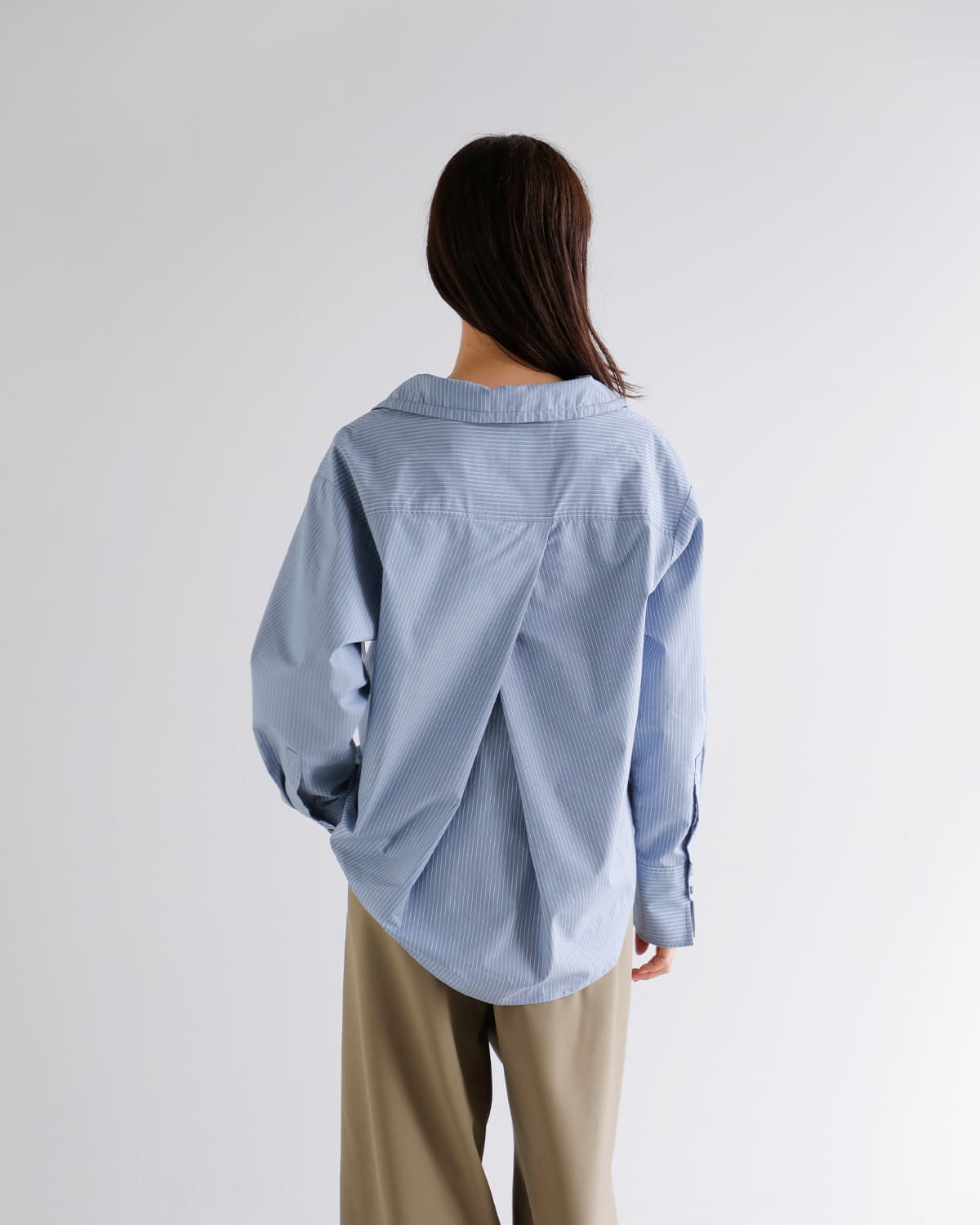 CHIGNON(シニヨン)ストライプアノラックシャツ 1854-058bz