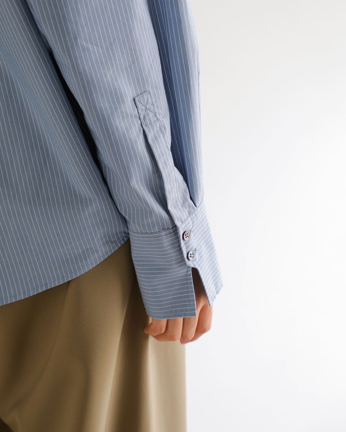 CHIGNON(シニヨン)ストライプアノラックシャツ 1854-058bz