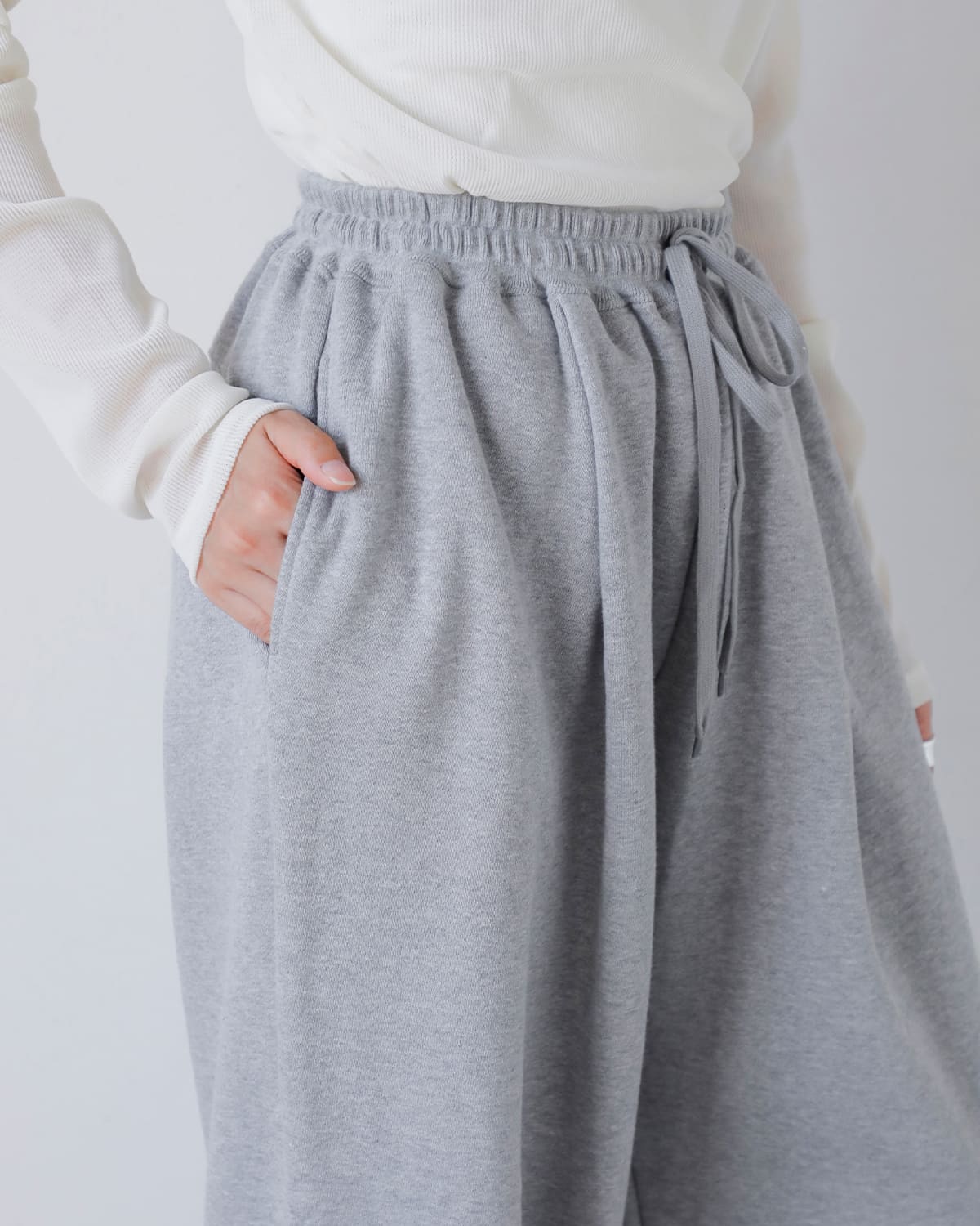 CLANE(クラネ)ロゴスウェットタックワイドパンツ 19110-7242