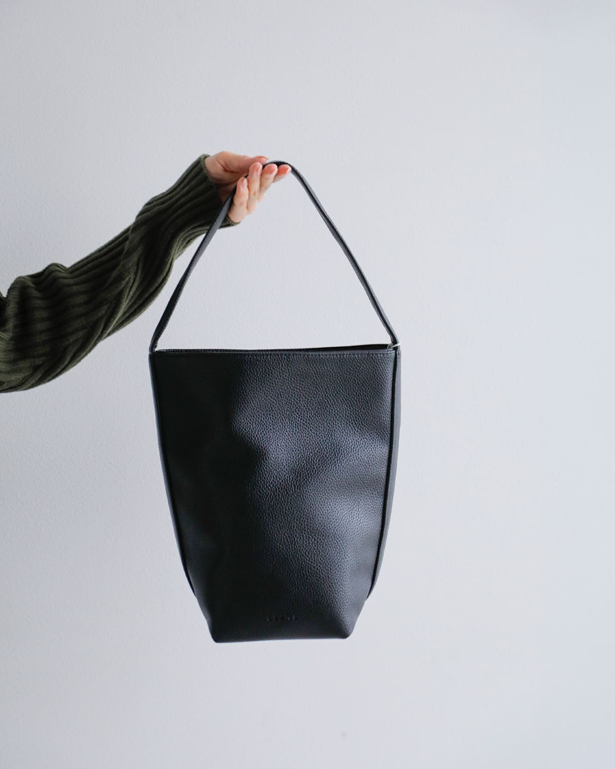 CLANE(クラネ)ヴィーガンレザーミディアムトートバッグ 19116-8582