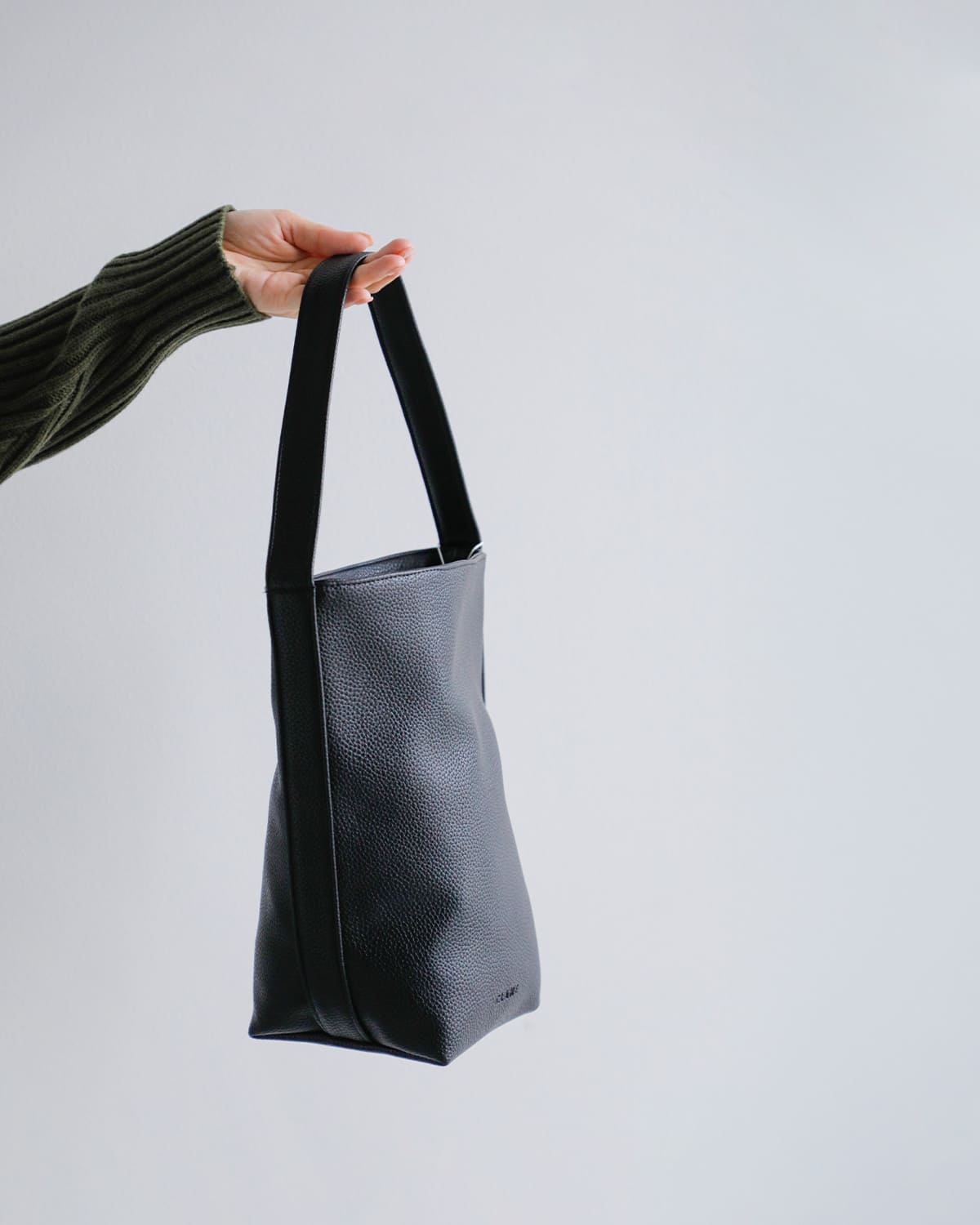 CLANE(クラネ)ヴィーガンレザーミディアムトートバッグ 19116-8582