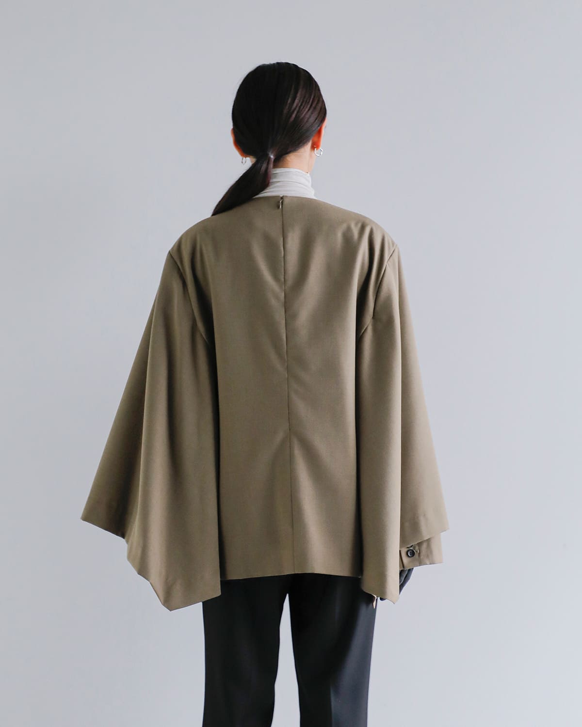 CLANE(クラネ)ジャケットディテールケープトップス 19122-4292