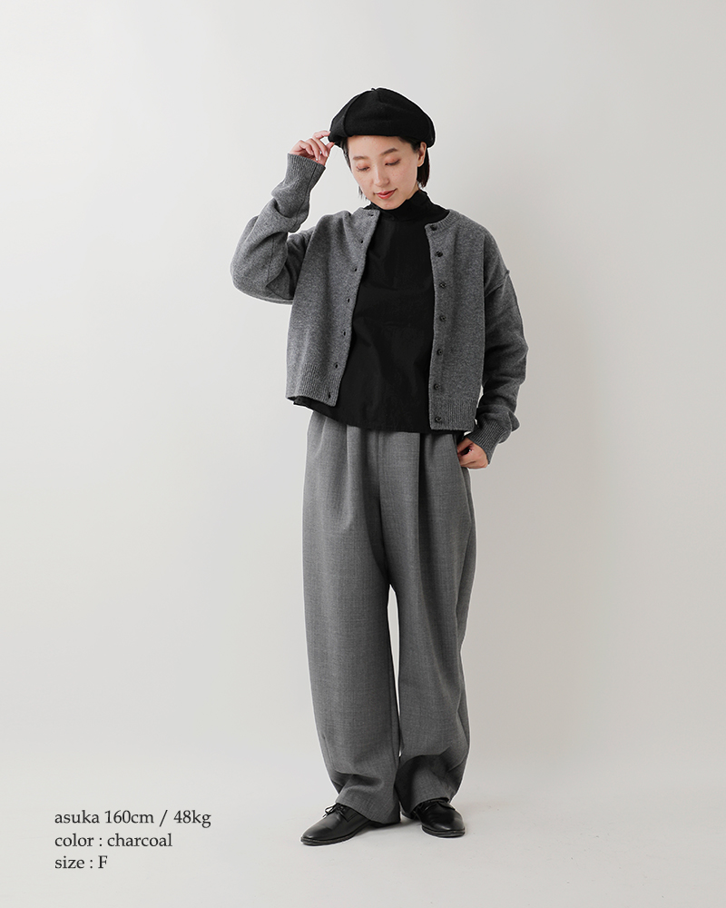 EMMACULATE(エマキュレイト)スーパーファインメリノウールクルーネックショートカーディガン2254k-56405