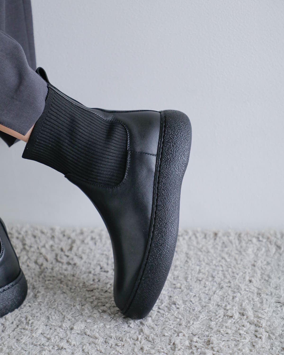 CAMINANDO(カミナンド)レザーアンクルリブブーツ “ANKLE RIB BOOTS” 25112w