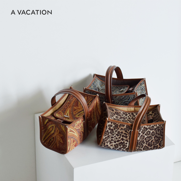 美品』A VACATION ア ヴァケーション　トートバッグ　パンサー　保存袋付 A VACATION ア ヴァケーション シーソー ワンハンドル トート