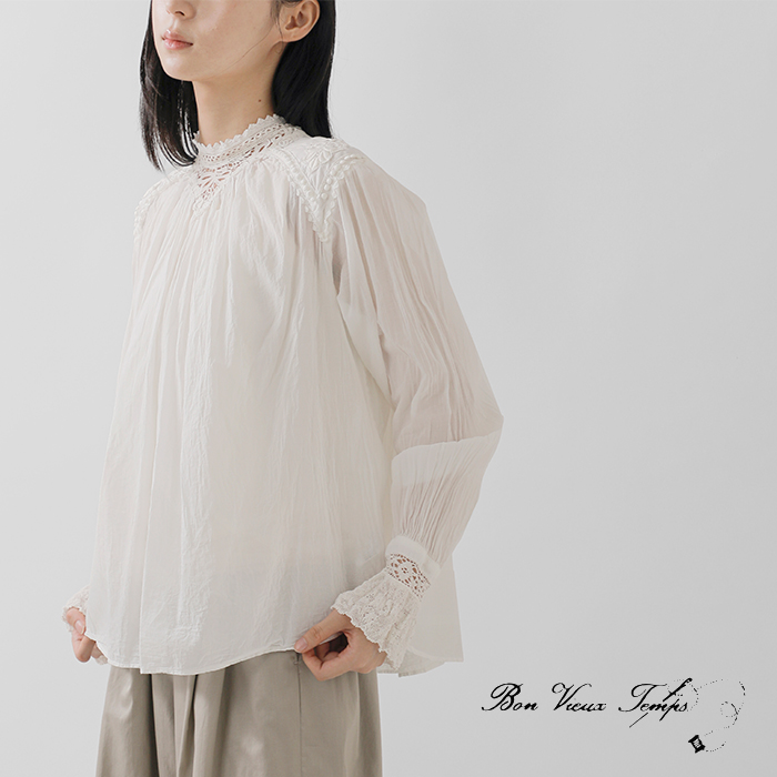 bon vieux temps(ボンビュータン)コットンローンレーススタンドカラーブラウス31184
