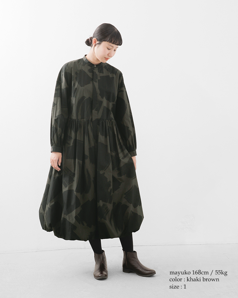 HAVERSACK(ハバーサック)コットンスクエアブラッシュプリントバンドカラーロングワンピース322521