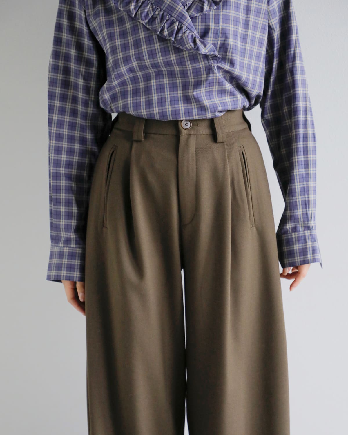 CHIGNON(シニヨン)サイドタックワイドパンツ 3655-237mk