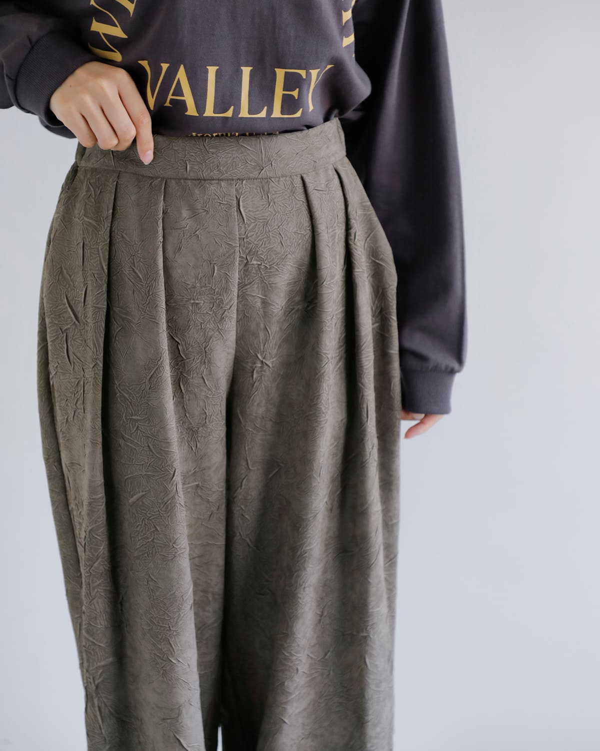 CHIGNON(シニヨン)スエードライクワッシャーパンツ 3754-035mk