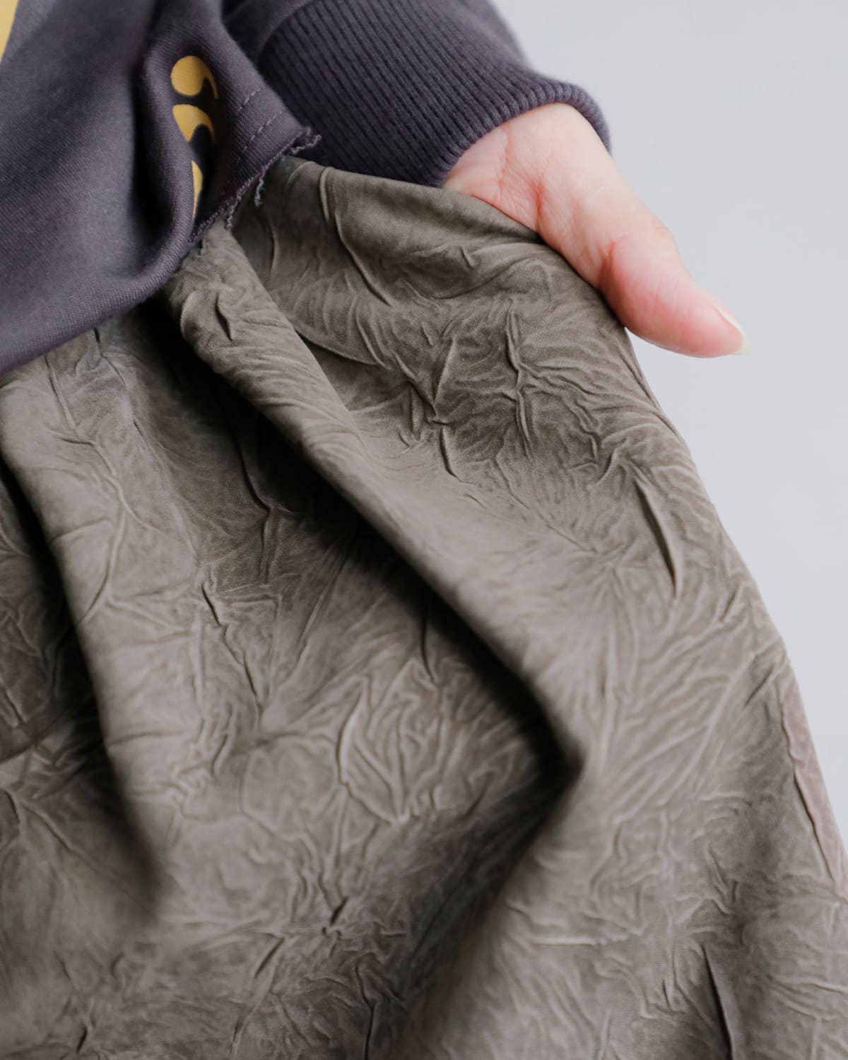 CHIGNON(シニヨン)スエードライクワッシャーパンツ 3754-035mk